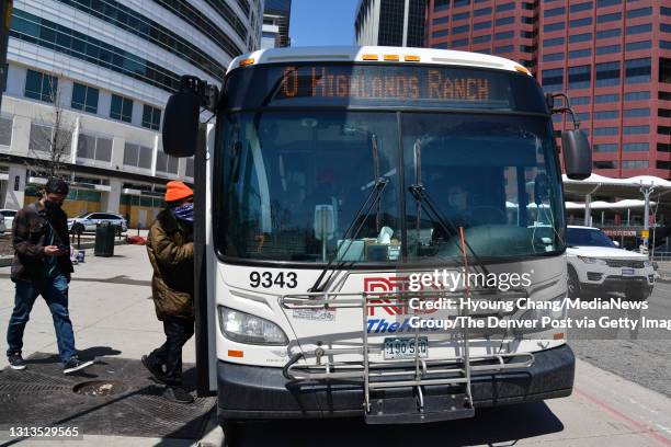 Rtd Bus Rear 657 Rtd Bus Stock Photos, High-Res Pictures, and Images - Getty Images