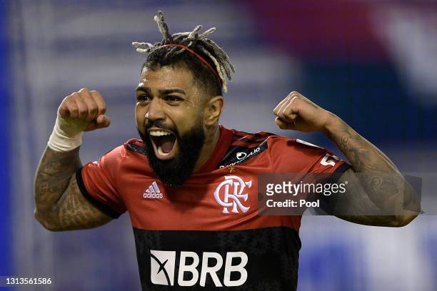 Gabriel Barbosa of Flamengo celebrates after scoring the second goal of his team during a match between Velez Sarsfield and Flamengo as part of Group...