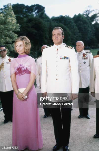 Spanish Kings Juan Carlos and Sofía in the celebration of the onomastic of Juan Carlos in the 'Palacio de la Zarzuela', Madrid, Spain, 1976.