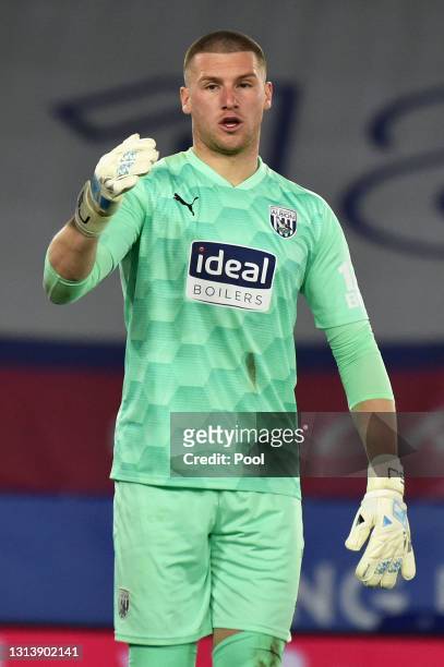 Sam Johnstone of West Bromwich Albion looks on during the Premier League match between Leicester City and West Bromwich Albion at The King Power...
