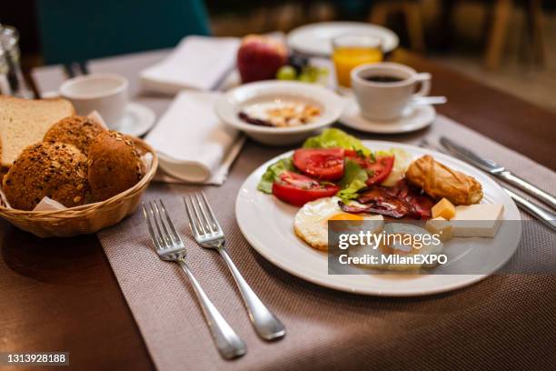 breakfast at the restaurant - brunch stock pictures, royalty-free photos & images