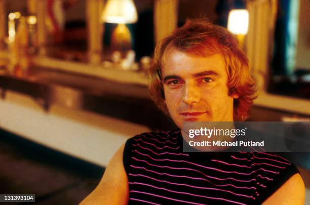 Yes, portrait, UK Alan White.