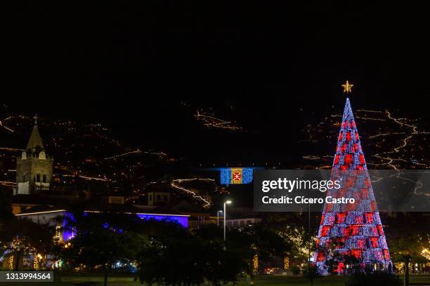 funchal christmas decoration - christmas lights in funchal stock pictures, royalty-free photos & images