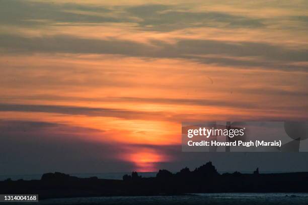 scilly island atmospheric coastal landscapes - insel st marys island stock-fotos und bilder