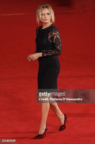Actress Isabella Ferrari attends "La Kryptonite Nella Borsa" Premiere during 6th International Rome Film Festival on November 2, 2011 in Rome, Italy.