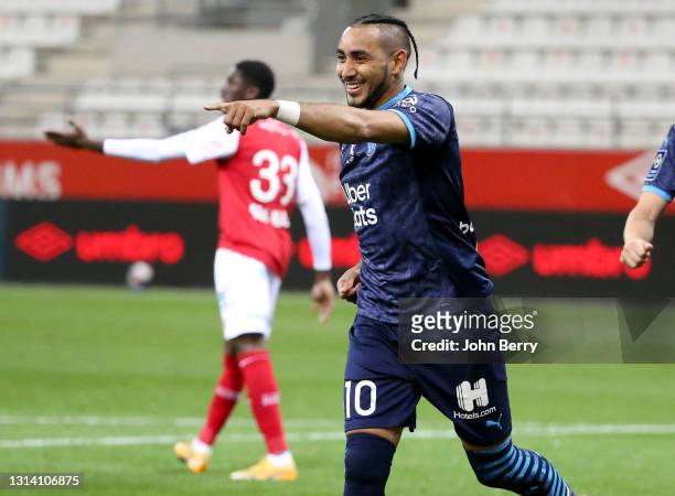 Dimitri Payet of Marseille celebrates his second goal during the Ligue 1 match between Stade Reims and Olympique de Marseille at Stade Auguste...