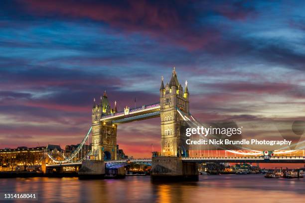 tower bridge, london, england. - london tower bridge stock pictures, royalty-free photos & images