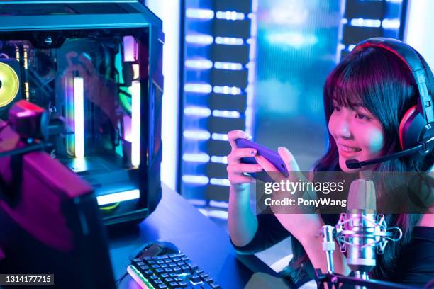 Cyborg Pc Photos and Premium High Res Pictures - Getty Images