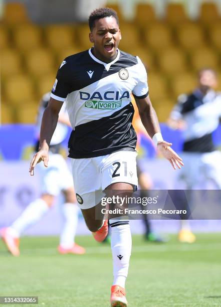 Jayden Braaf of Udinese Calcio celebrates after scoring their side's fourth goal during the Serie A match between Benevento Calcio and Udinese Calcio...