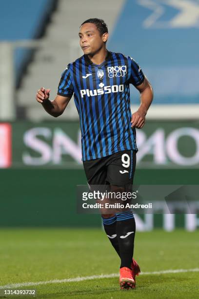 Luis Muriel of Atalanta BC celebrates after scoring their team's second goal during the Serie A match between Atalanta BC and Bologna FC at Gewiss...