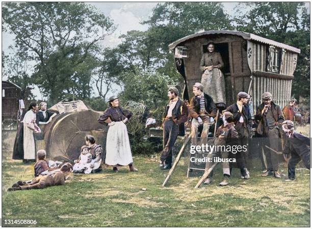 stockillustraties, clipart, cartoons en iconen met antieke foto van het britse imperium: gipsy kampement in essex - caravan uk