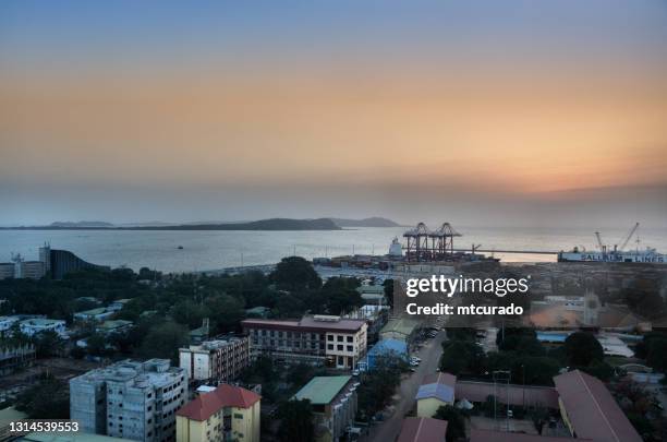 downtown conakry and the port, los islands on the horizon, guinea - conakry imagens e fotografias de stock
