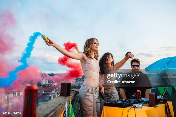 The bomb party hi-res stock photography and images - Alamy