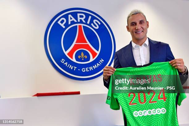 Keylor Navas signs a contract extension with the Paris Saint-Germain on April 26, 2021 in Boulogne-Billancourt, France.