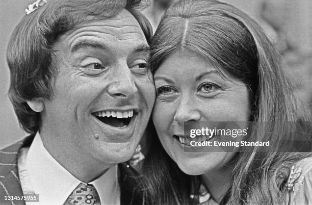 332 Bob Monkhouse Photos High Res Pictures Getty Images 332-bob-monkhouse-photos-high-res-pictures-getty-images