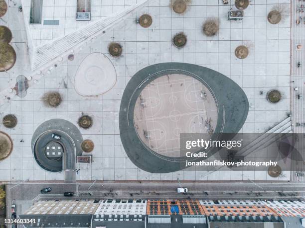 het vierkant van israël/het vierkant van israël in centraal kopenhagen - aerial park stockfoto's en -beelden