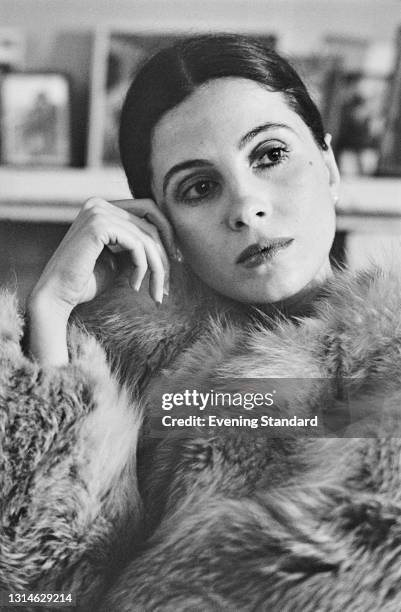 Canadian-American actress and singer Barbara Parkins, UK, 19th April 1974.