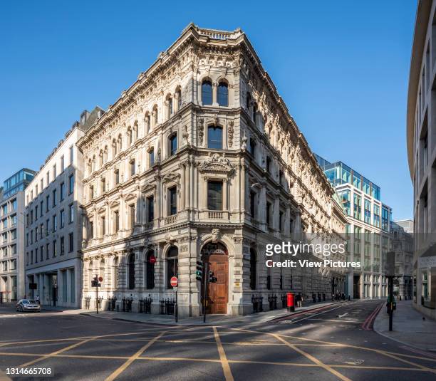 View looking south west from corner of Gracechurch & Fenchurch Street. City of London lockdown 2020 - 39-40 Lombard Street, London, United Kingdom....