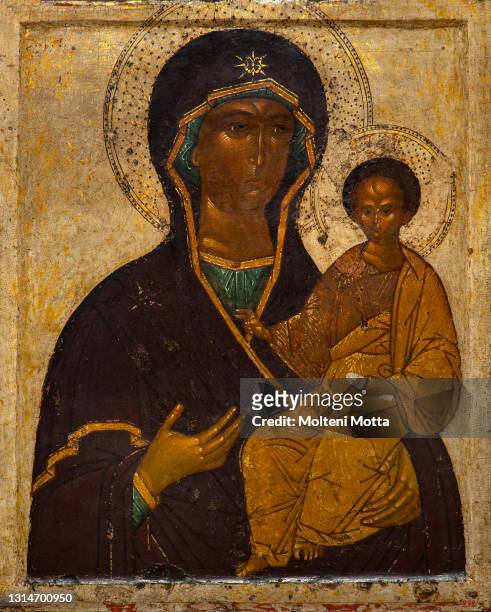 Art, Russian art, Russian icons, unknown author, title of the work, The Mother of God of Smolensk, 15th century, tempera on wood cm 58 x 47,2 x 2,8.
