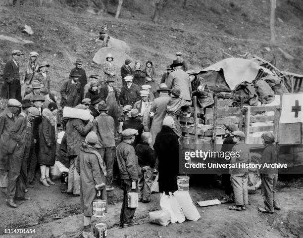All Drought Victims in isolated Mountain Community, receiving Food Orders from American Red Cross, Floyd County, Kentucky, USA, Lewis Wickes Hine,...