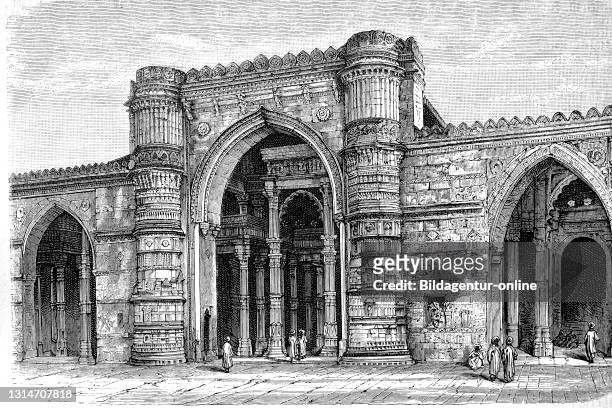 Portal of the Jama Masjid Friday Mosque, Great Mosque, in Ahmedabad, India, in 1870 / Portal der Freitagsmoschee Jama Masjid, große Moschee, in...