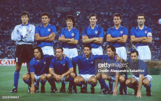Italy team line up Walter Zenga, Paolo Maldini, Fernando De Napoli, Nicola Berti, Riccardo Ferri , Giuseppe Bergomi, Giuseppe Giannini, Salvatore...