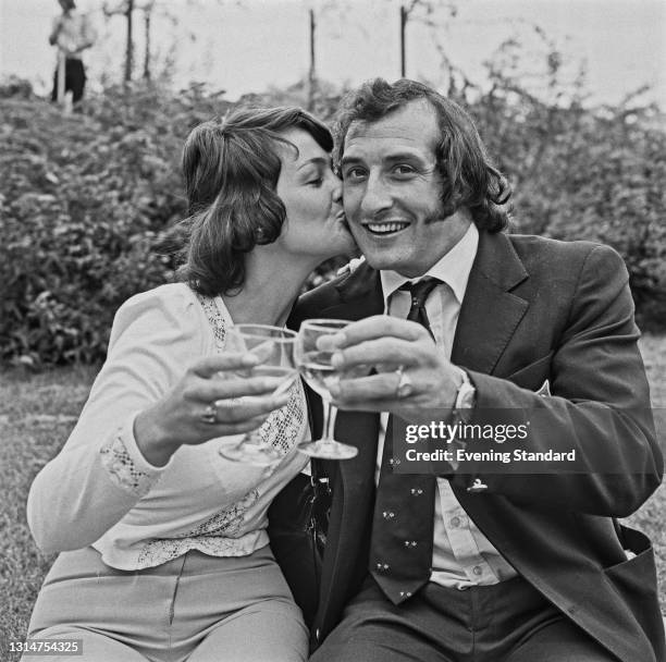 Welsh rugby union player Gareth Edwards with his wife Maureen, UK, 5th August 1974.