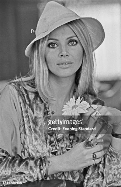 Britt Ekland Photos and Premium High Res Pictures - Getty Images