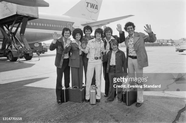 American music group the Osmonds, during a visit to the UK, 20th August 1974. From left to right, they are family members Wayne, Marie, Alan, Donny,...