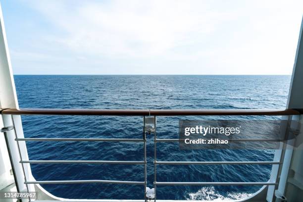 Ship Railing Photos and Premium High Res Pictures - Getty Images