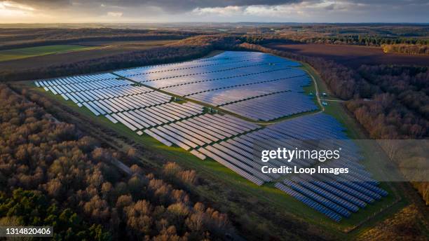 Large Solar Power Large Solar Farm Photos and Premium High Res Pictures - Getty Images