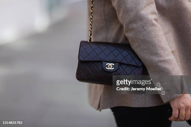 3,939 Vintage Chanel Bags Stock Photos, High-Res Pictures, and Images -  Getty Images