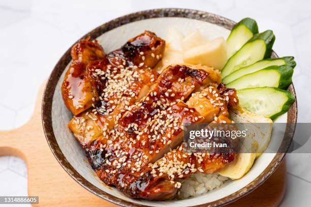 japanese donburi, chicken teriyaki with rice - teriyaki stock pictures, royalty-free photos & images