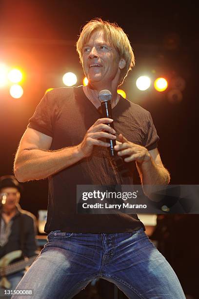 Jack Wagner performs at Mizner Park Amphitheatre on November 4, 2011 in Boca Raton, Florida.