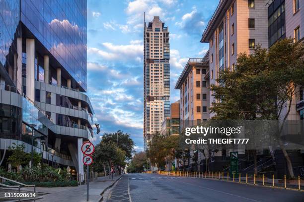 leonardo skyscraper in sandton city - sandton johannesburg stock pictures, royalty-free photos & images