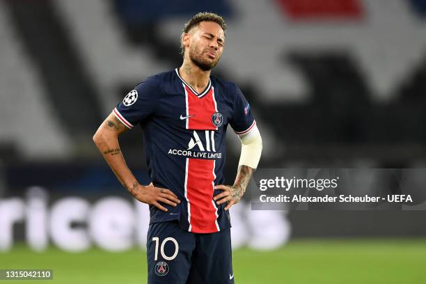 Neymar of Paris Saint-Germain looks dejected during the UEFA Champions League Semi Final First Leg match between Paris Saint-Germain and Manchester...