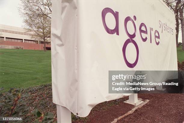 22 Agere Systems Photos & High Res Pictures - Getty Images