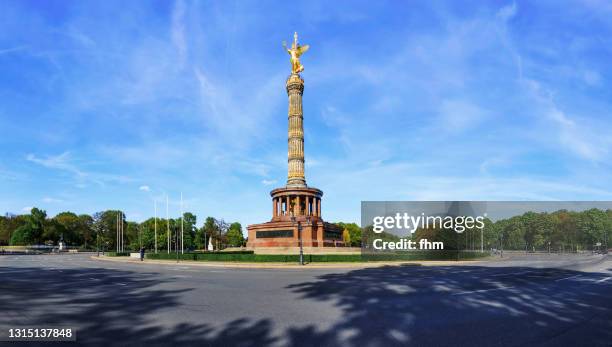 victory column (siegessäule) - berlin/ germany - local landmark stock-fotos und bilder