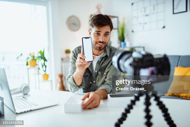 vlogger unboxing phone - digital camera tripod isolated stock pictures, royalty-free photos & images
