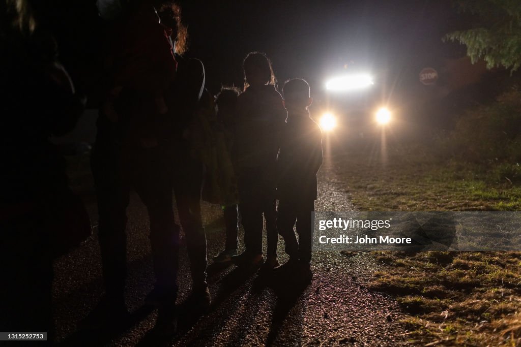 Migrants Cross Into Texas From Mexico