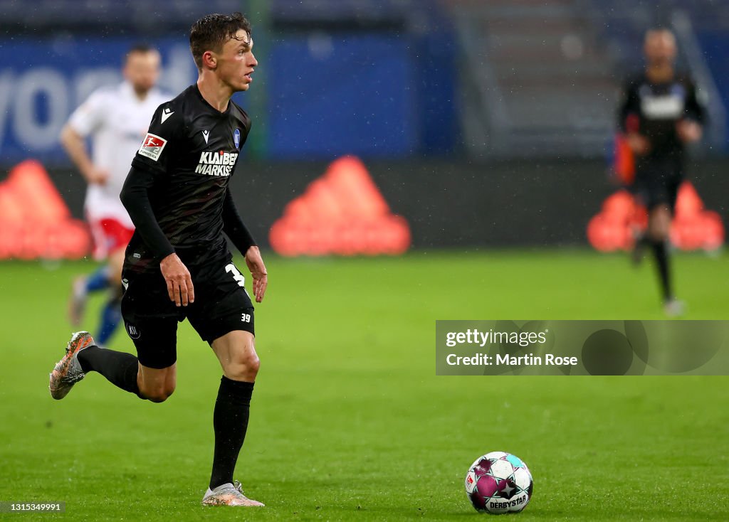 Hamburger SV v Karlsruher SC - Second Bundesliga