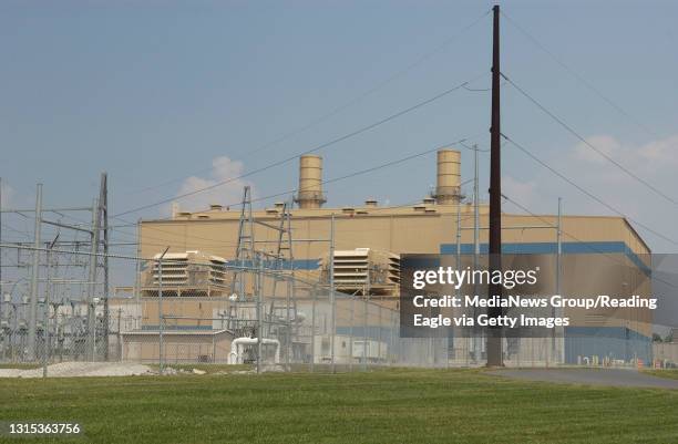 Calpine Building 62 Calpine Center Stock Photos, High-Res Pictures, and Images - Getty ...