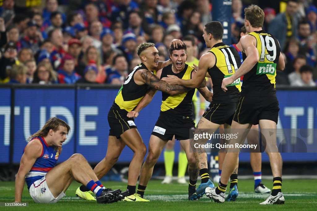 AFL Rd 7 - Richmond v Western Bulldogs