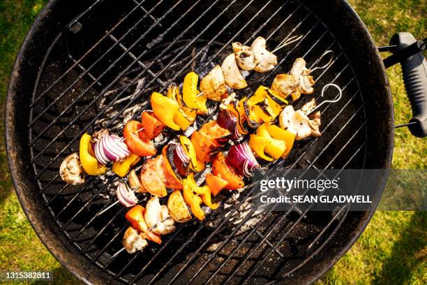 cooking vegetable kebabs - vegetable kebab stock pictures, royalty-free photos & images