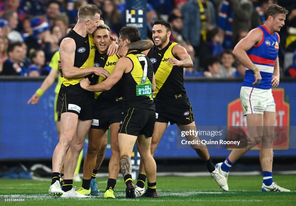 AFL Rd 7 - Richmond v Western Bulldogs