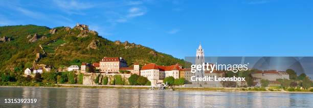 view to the famous town dürnstein an der donau - danube valley - austria - beautiful blue danube stock pictures, royalty-free photos & images