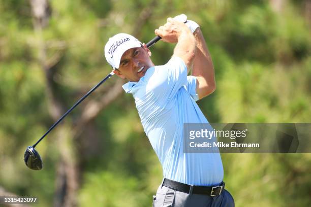 Charles Howell III of the United States plays his shot from the sixth tee during the second round of the Valspar Championship on the Copperhead...
