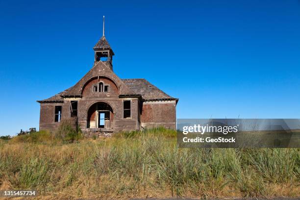 historic one-room schoolhouse in a farming community - govan bildbanksfoton och bilder