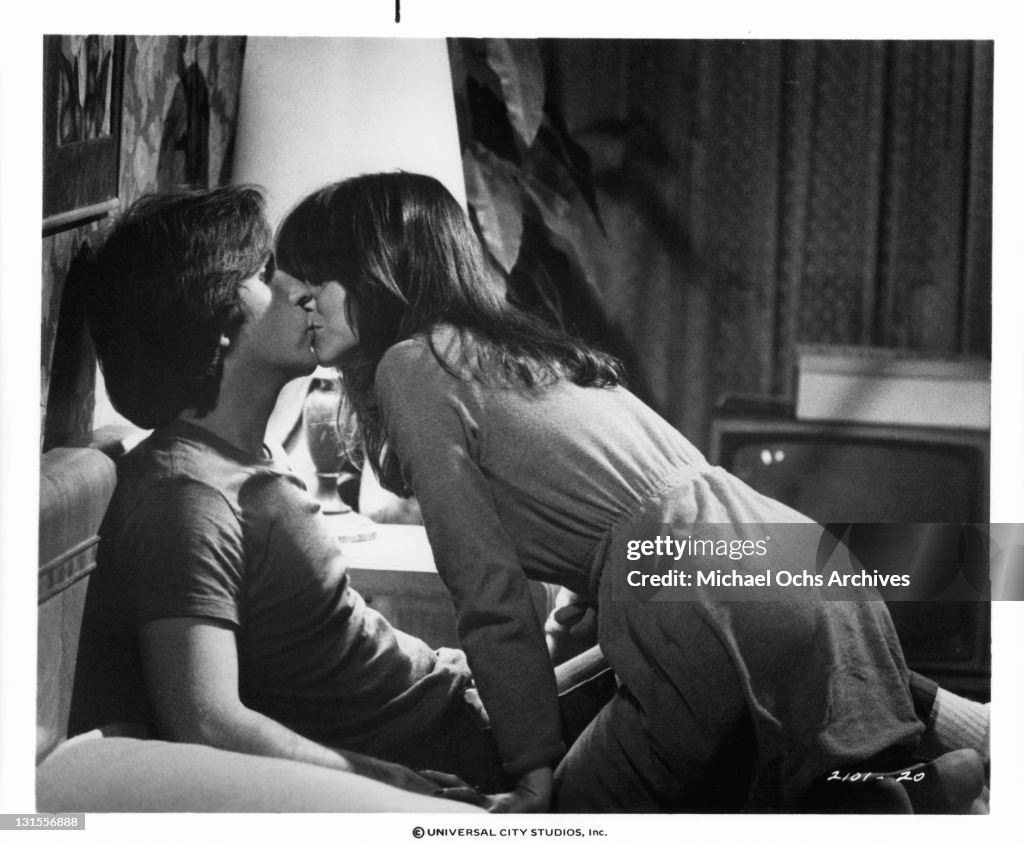 Henry Winkler And Sally Field In 'Heroes'