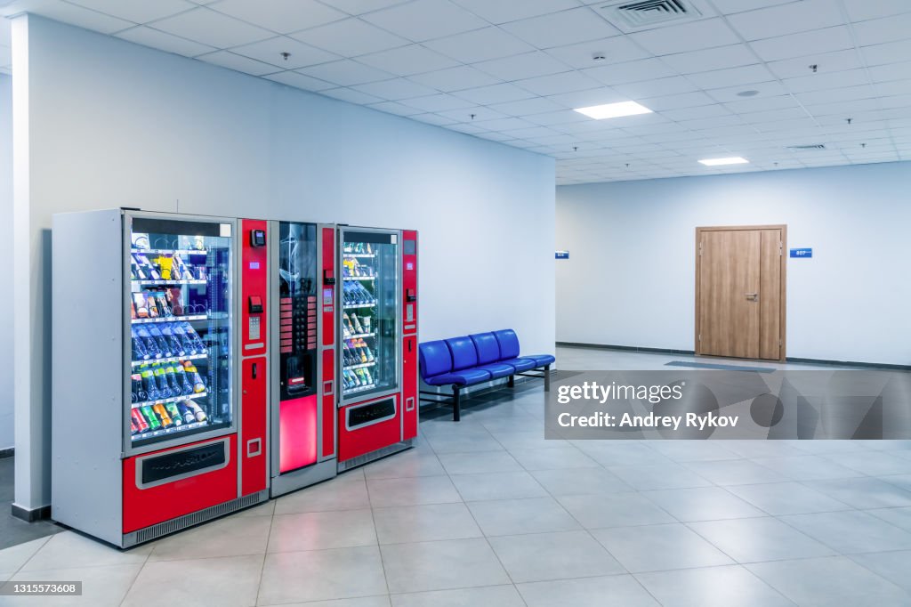 Vending Machine Building Vending Machines In Public Building High-Res Stock Photo - Getty Images